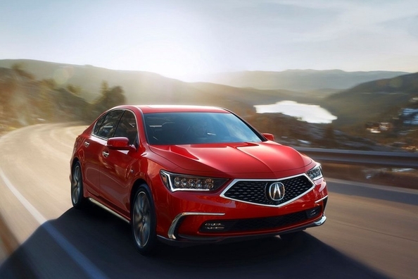 Predstavený modernizovaný sedan Acura RLX