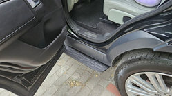 Land Rover Discovery V 2017– Bočné prahy (2 ks) fotografia 4