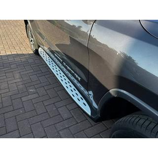 Bočné prahy Originál (2 ks) Jeep Grand Cherokee WK2 2010–2021 fotografia 1
