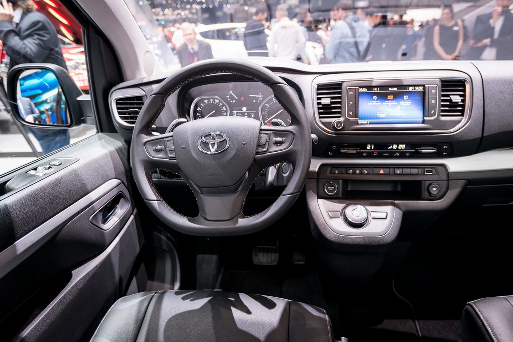 Recenzia Toyota Verso Proace
