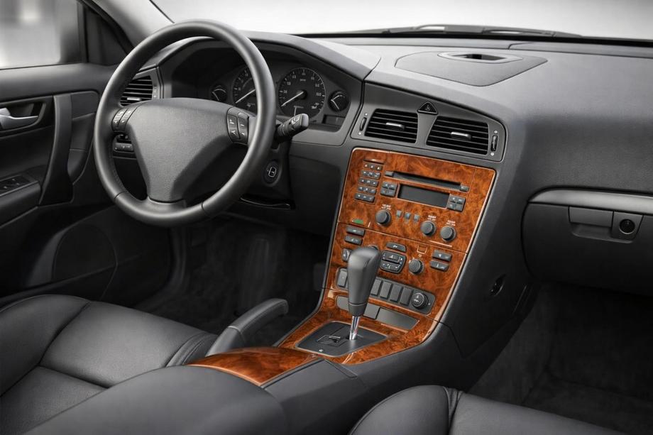 Volvo S60 2000–2009 Lišty palubnej dosky (2000-2005) Image
