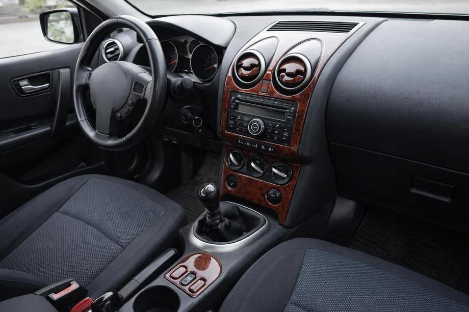 Nissan Qashqai 2007–2010 Kryty palubnej dosky Image
