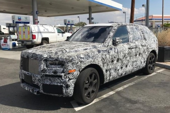 Spoločnosť Rolls-Royce uvedie na trh crossover