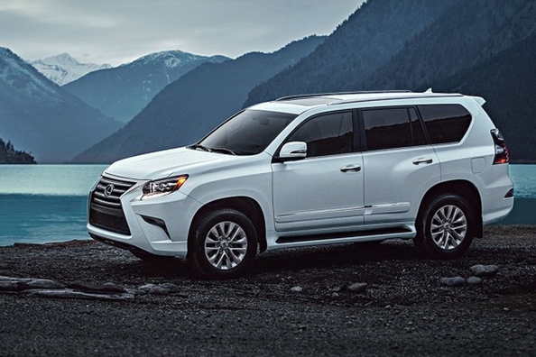 Drsnosť a elegancia v modernizovanom SUV Lexus GX 460 Fotografia 1