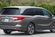 Recenzia minivanu Honda Odyssey fotografia 4