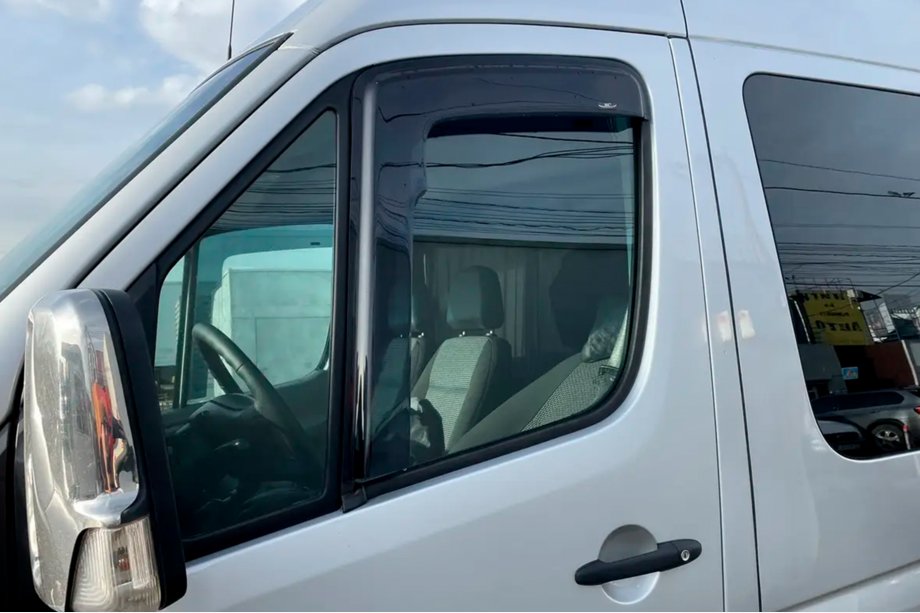 Mercedes Sprinter W906 2006–2018 Lepené okenné deflektory (2 ks, HIC) Fotografia 7