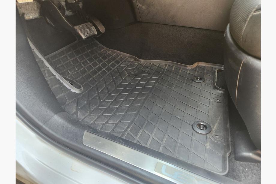 Lexus NX 2014–2021 Gumové rohože do interiéru (4 ks, Stingray Premium) Image