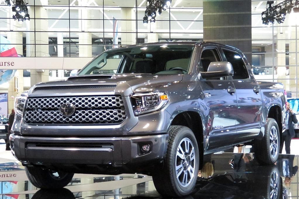 Recenzia modernizovaného pick-upu Toyota Tundra
