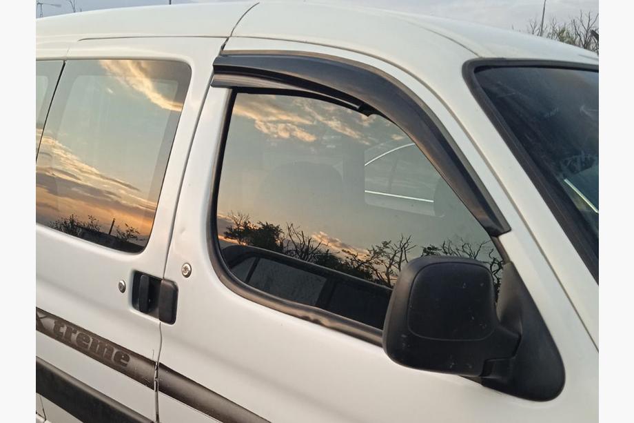 Citroen Berlingo 1996–2008 Ofuky okien (2 ks, Sunplex Sport) Image