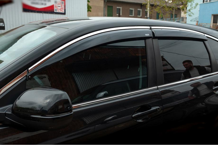 Honda CRV 2012–2016 Okenné deflektory s chrómovou lištou (4 ks, Niken) Image