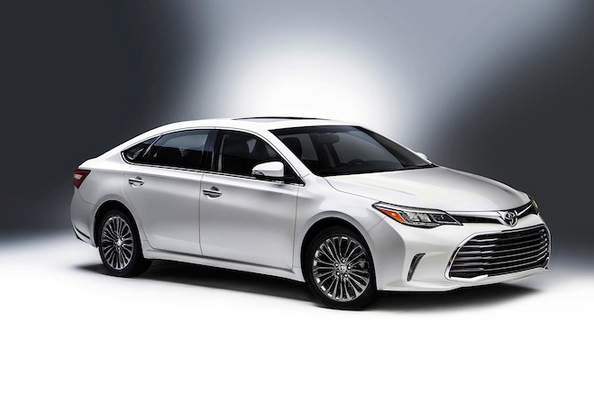 Recenzia vlajkovej limuzíny Toyota Avalon