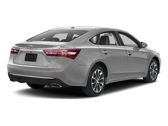 Recenzia vlajkovej limuzíny Toyota Avalon