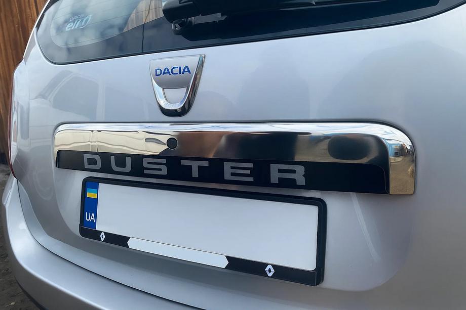 Renault Duster 2008–2017 Horná lišta nad ŠPZ (nerez) Image