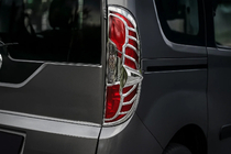 Fiat Doblo II 2010–2022 Chrómové kryty zadných svetiel (2015↗, 2 ks, plast) fotografia 1