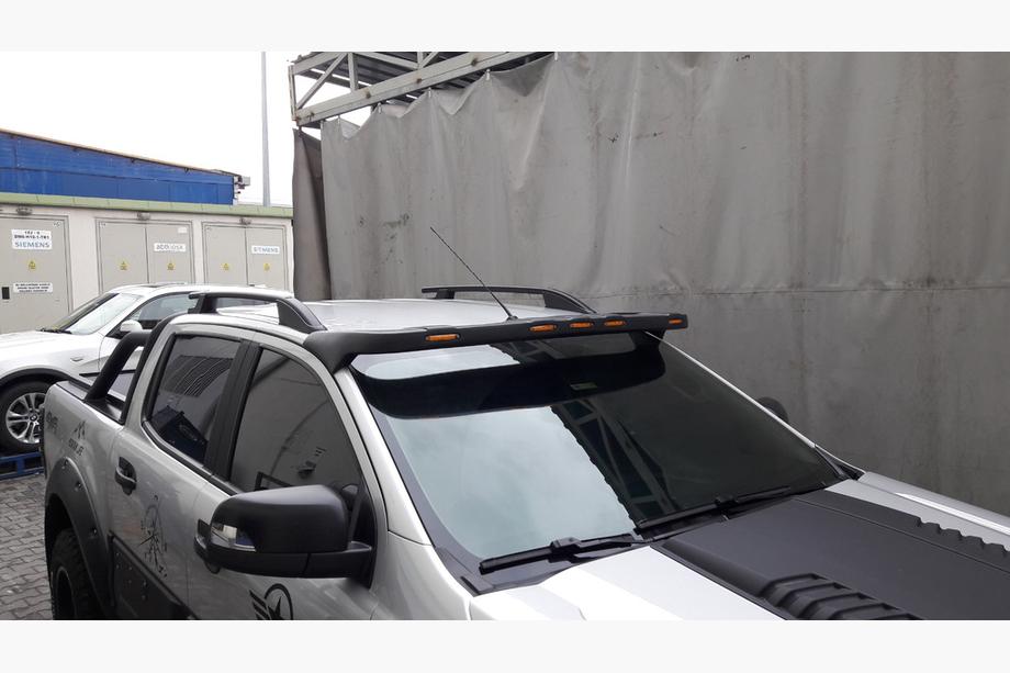 Ford Ranger 2011–2022 LED clona čelného skla V1 Image