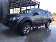 Mitsubishi L200 2015–2024 Hardtop (posuvné okná) fotografia 3