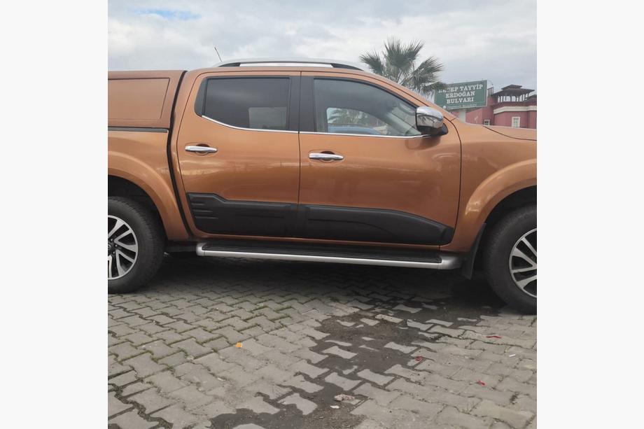 Nissan Navara/NP300 2016– Dverové lišty (4 ks, ABS) Fotografia 3