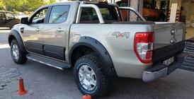 Ford Ranger 2011–2022 Skrutkovacie lemy blatníkov fotografia 9