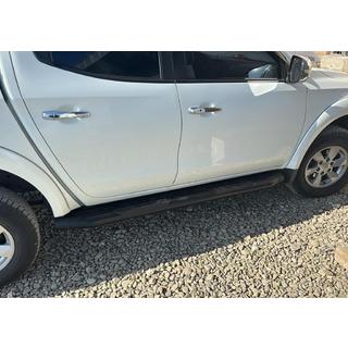 Bočné prahy Amazon Black (2 ks, čierne) Mitsubishi L200 2015–2024 fotografia 3