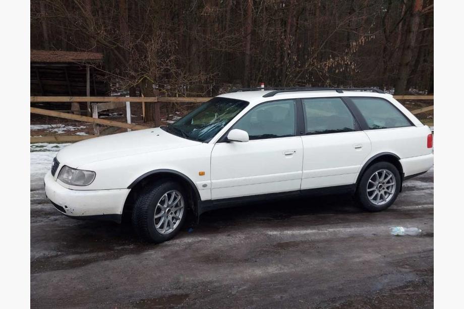 Audi A6 C4 1994–1997 Nástavce lemov blatníkov (4 ks, čierne) Image
