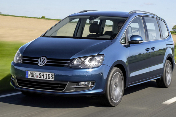 Minivan Volkswagen Sharan druhej generácie