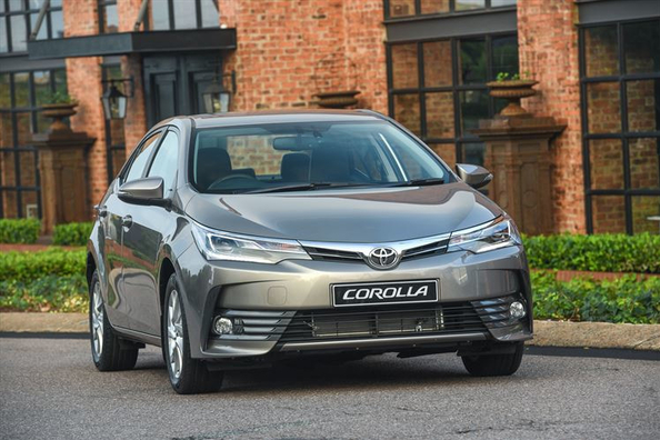 Recenzia populárneho sedanu Toyota Corolla