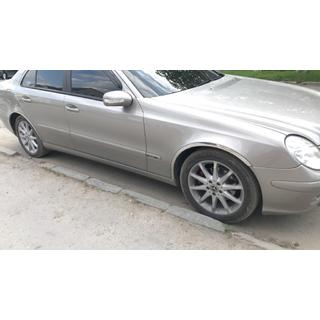 Nerezové lemy blatníkov (4 ks) Mercedes E-сlass W211 2002–2009 fotografia 2