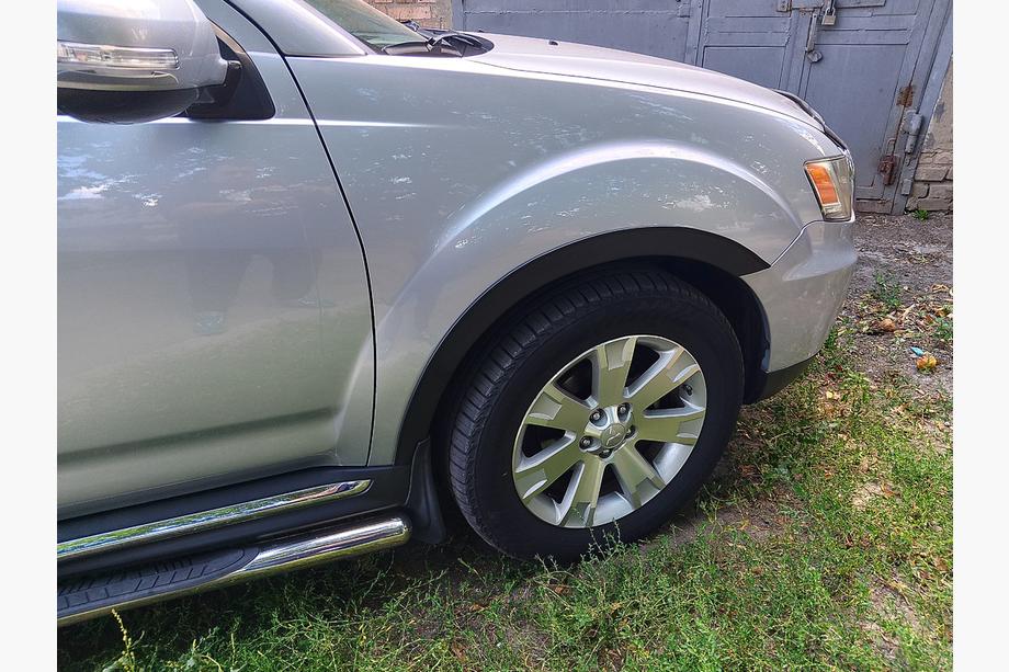 Mitsubishi Outlander 2006–2012 Nástavce lemov blatníkov (4 ks, čierne) Image