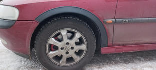 Opel Vectra B 1995–2002 Nástavce lemov blatníkov (4 ks, čierne) fotografia 3