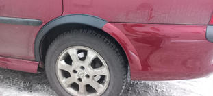 Opel Vectra B 1995–2002 Nástavce lemov blatníkov (4 ks, čierne) fotografia 4