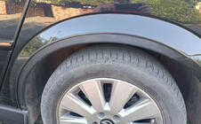 Opel Vectra C 2002–2008 Lemy blatníkov SD (4 ks, čierne) fotografia 5