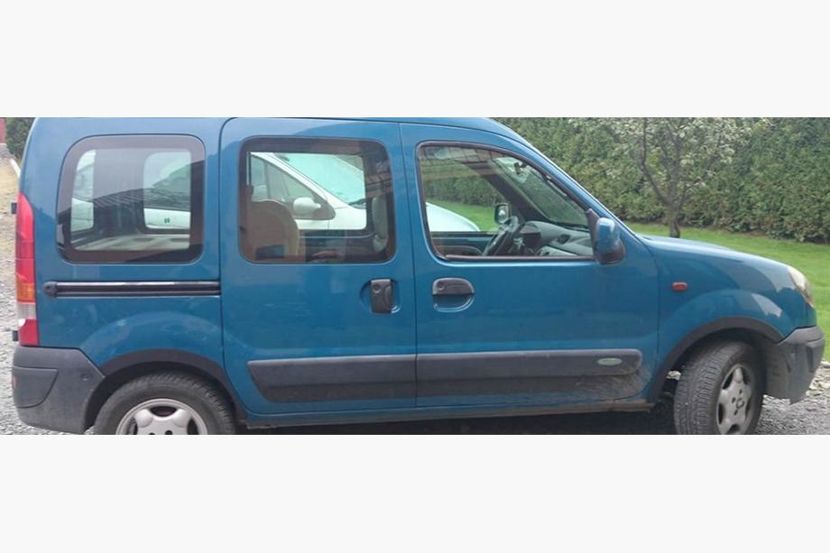 Renault Kangoo 1998–2008 Nástavce lemov blatníkov (4 ks, čierne) Kov Fotografia 3