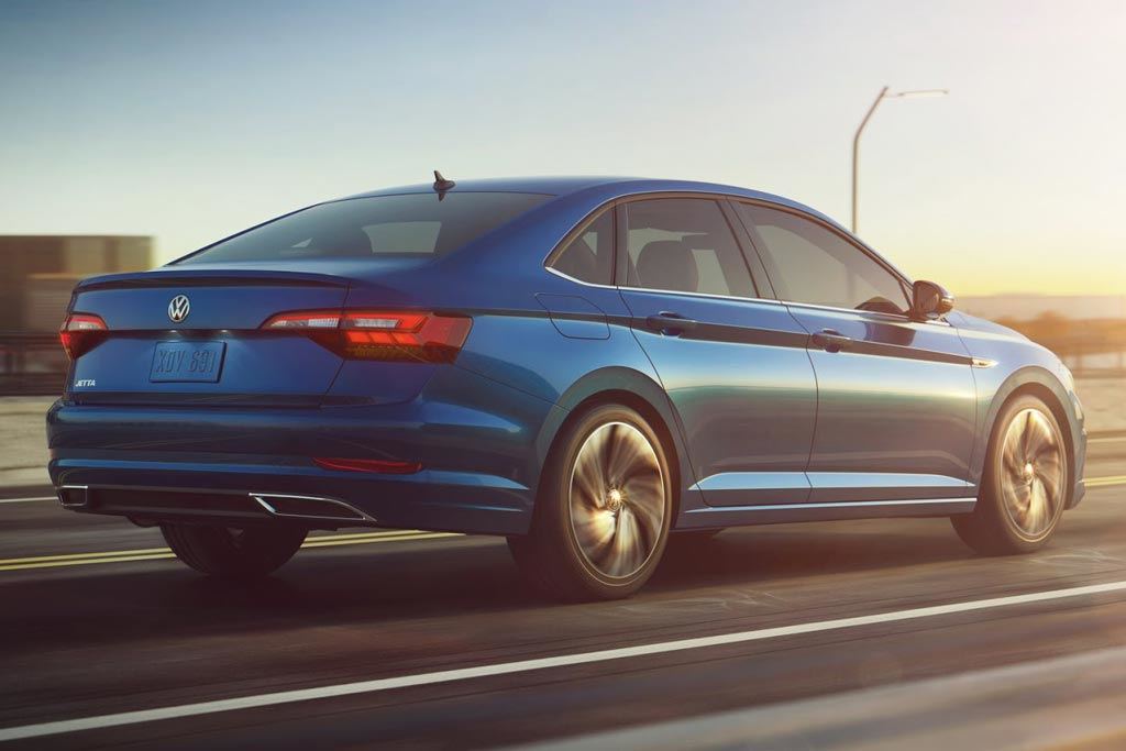 Recenzia modernizovaného sedanu Volkswagen Jetta