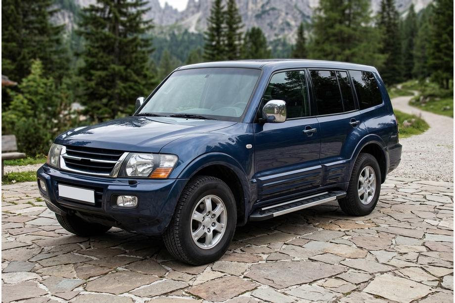 Mitsubishi Pajero Wagon III 1999–2006 Bočné nášľapy RedLine V1 (2 ks, hliník) Image