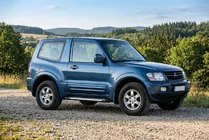 Mitsubishi Pajero Wagon III 1999–2006 Bočné nášľapy Line (2 ks, hliník) fotografia 1