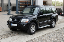 Mitsubishi Pajero Wagon III 1999–2006 Bočné nášľapy Maya V2 (2 ks, hliník) fotografia 1