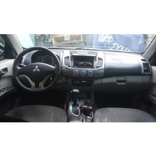 Dekoratívne lišty na palubnú dosku (11 dielov) Mitsubishi L200 2006–2015 fotografia 4