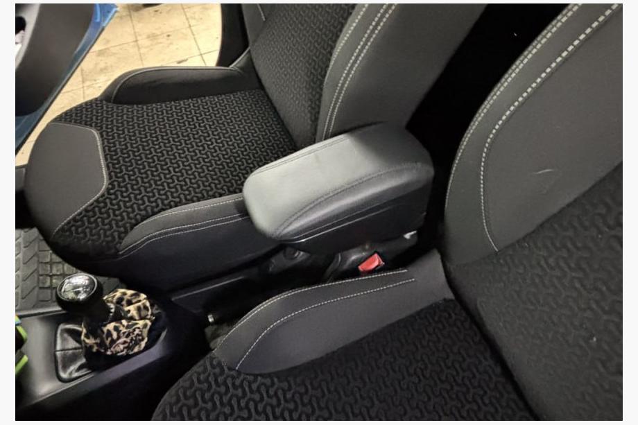 Citroen C-3 2009–2016 Lakťová opierka (s plastovým adaptérom do držiaka nápojov) Image