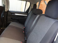 Toyota Hilux 2015– Autopoťahy (textilné, Classik) fotografia 2