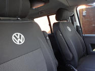 Volkswagen T5 2010–2015 Autopoťahy (koženka↗látka, Premium) Celý interiér ↗ predné (2↗1) fotografia 9