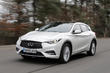 Recenzia prémiového hatchbacku Infiniti Q30 fotografia 4
