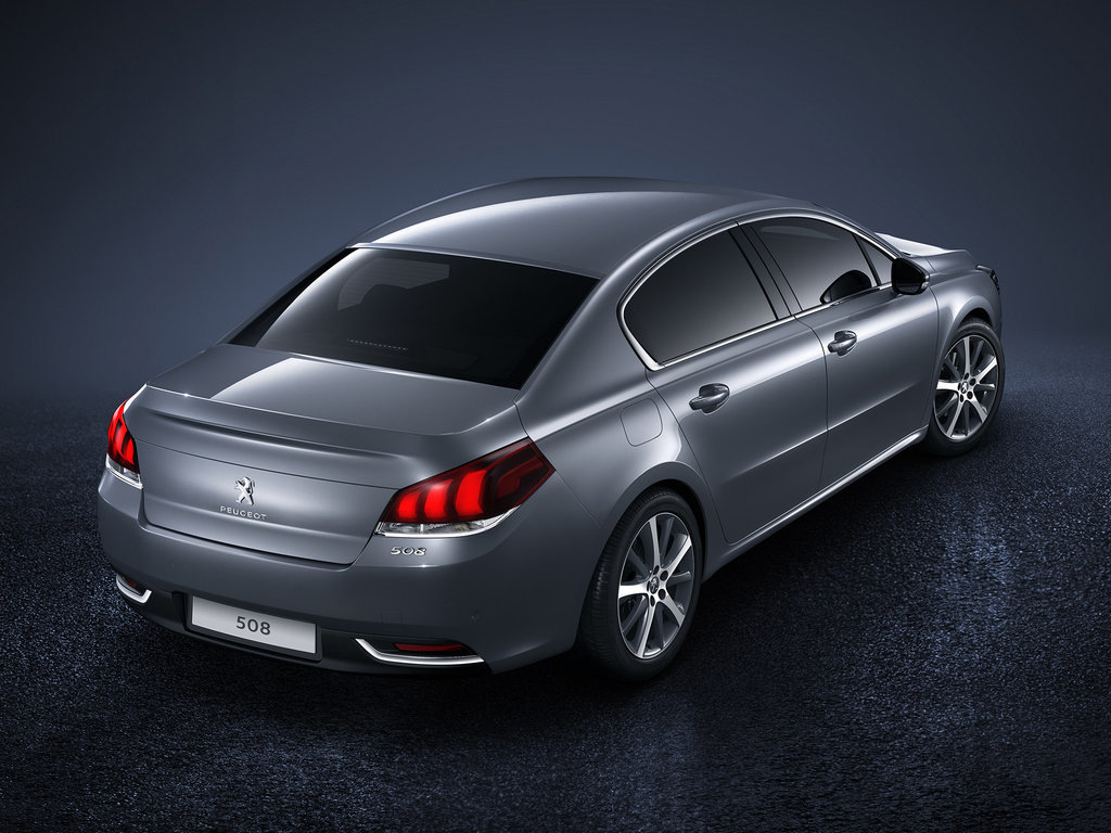 Vlajková loď: sedan Peugeot 508