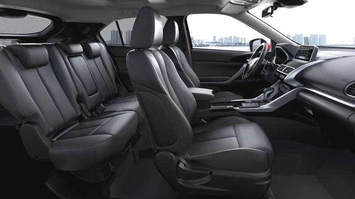 Zoznámenie s novým crossoverom Mitsubishi Eclipse Cross