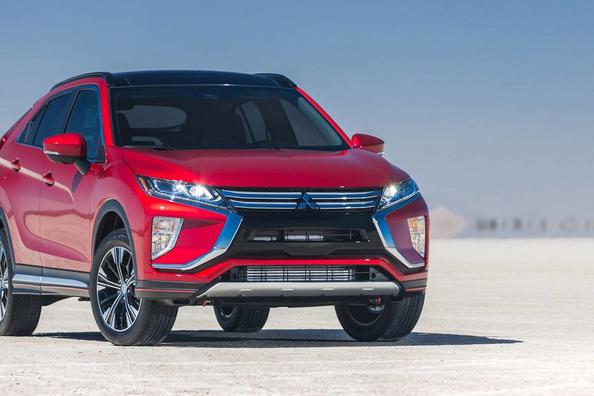 Zoznámenie s novým crossoverom Mitsubishi Eclipse Cross