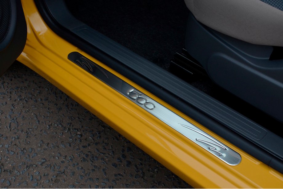 Fiat 500/500L 2013–2022 Nástupné lišty 500 (OmsaLine, 2 ks, nerez) Image