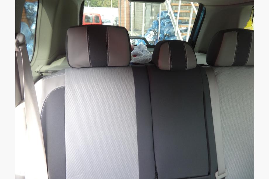 Nissan X-trail T30 2002–2007 Autopoťahy (koženka↗látka, Premium) Fotografia 19