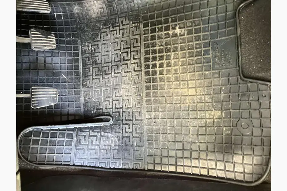 Chevrolet Aveo T200 2002–2008 Gumové koberce do interiéru (4 ks, Polytep) Image