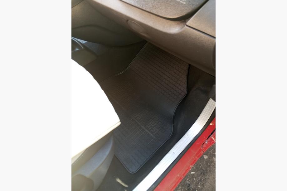 Mercedes Citan 2013–2021 Gumové koberce do interiéru (4 ks, Polytep) Fotografia 3