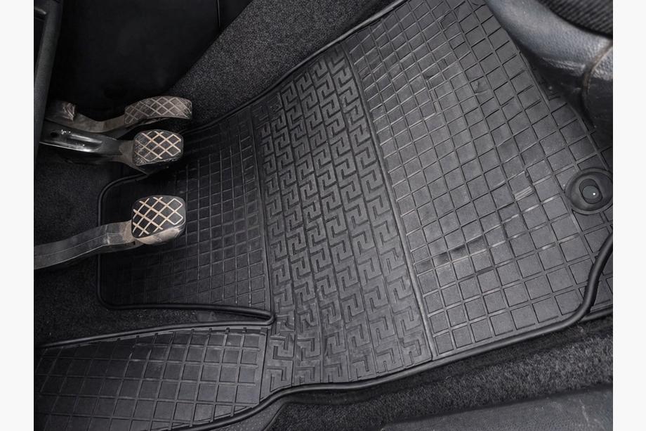 Volkswagen Polo 2001–2009 Gumové koberce do interiéru (4 ks, Polytep) Image