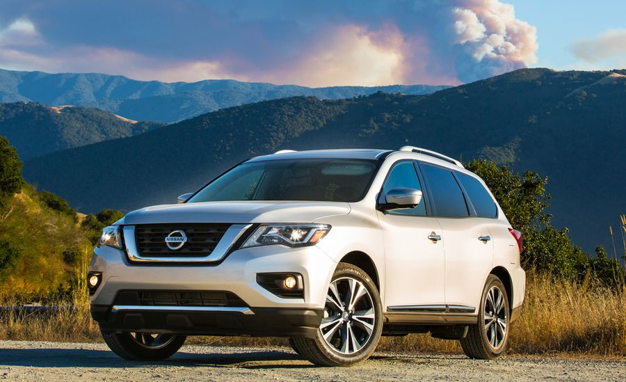 Recenzia modernizovaného 7-miestneho crossovera Nissan Pathfinder